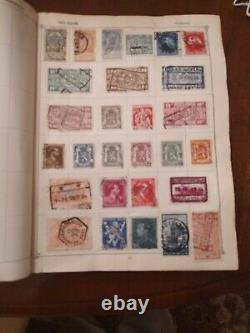 Collection sérieuse de timbres Vintage Worldwide dans un album britannique Strand. 1800s en avant.